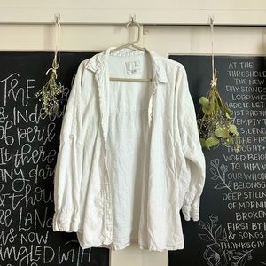 American Eagle Linen Buttondown